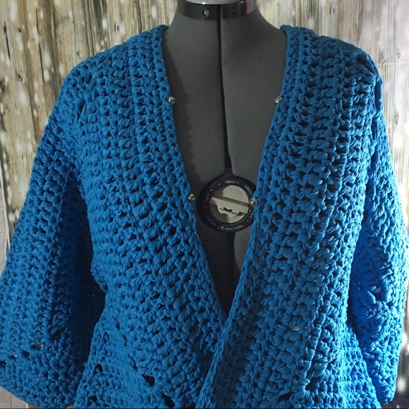 NEW Sweater/Hat Set (2-piece set) - Picture 3 of 12